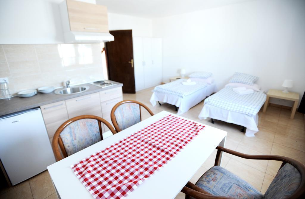 Apartments Deli Vrsi Szoba fotó