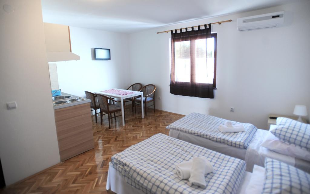 Apartments Deli Vrsi Szoba fotó